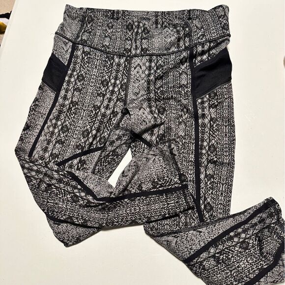 Athleta leggings.  Size S - Picture 1 of 6